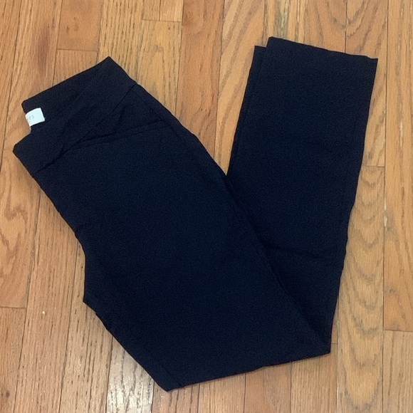 Women’s Talbots Navy Pull On Pants Size 4P EUC - Picture 1 of 6